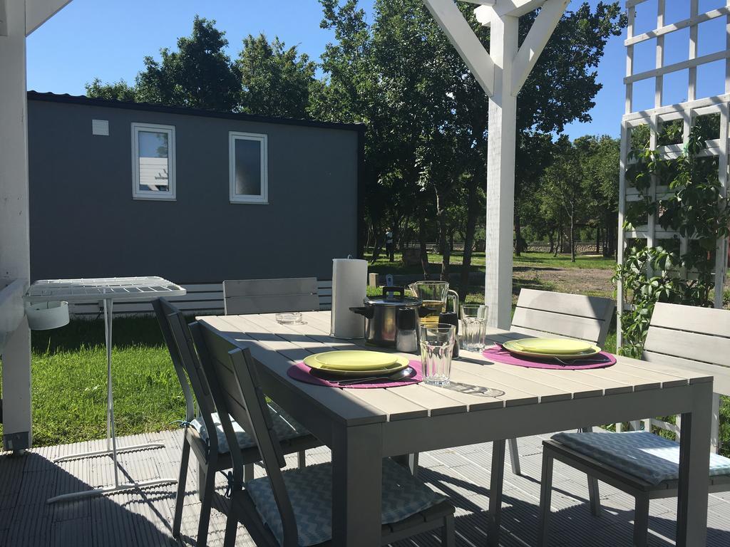 Micanovi Dvori Mobile Home Village Zrmanja Obrovac Ngoại thất bức ảnh