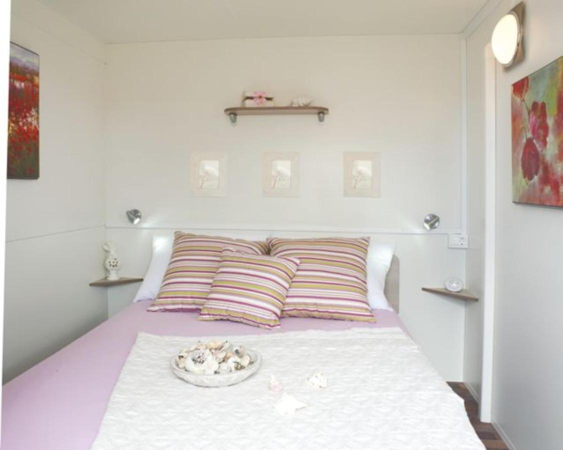 Micanovi Dvori Mobile Home Village Zrmanja Obrovac Phòng bức ảnh